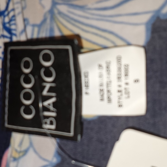 Coco Bianco Floral Print  Blouse - Picture 13 of 13